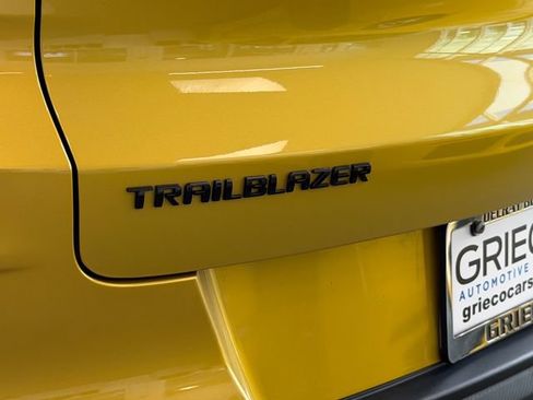 Certified 2023 Chevrolet TrailBlazer RS FWD image 10