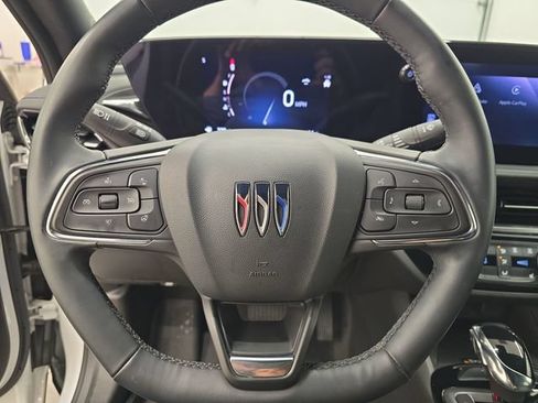 Used 2025 Buick Envista Sport Touring w/ Convenience I Package FWD image 31