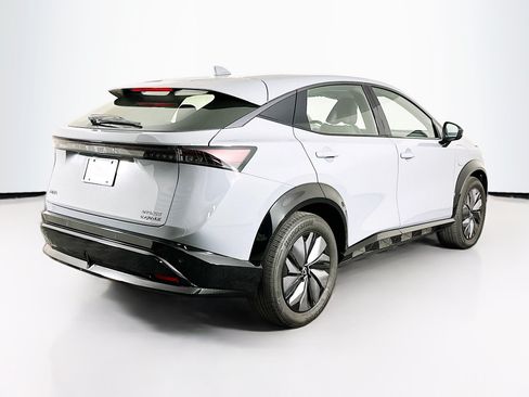 Used 2024 Nissan Ariya AWD image 9
