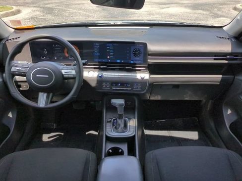 Used 2025 Hyundai Kona SEL FWD image 14