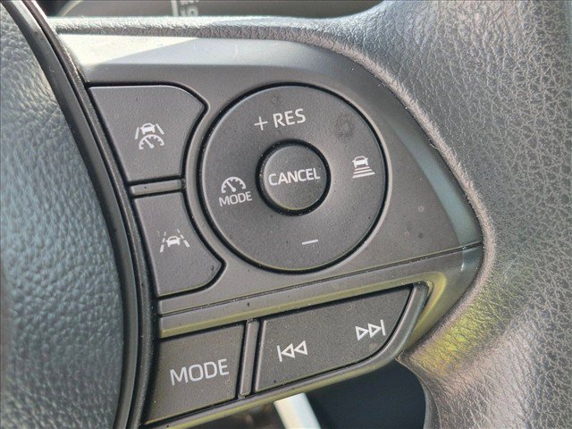 Used 2026 Toyota Corolla LE FWD image 15