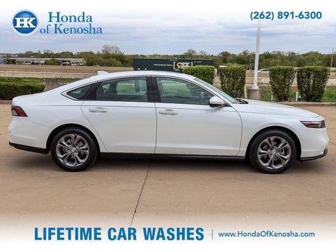 Used 2024 Honda Accord EX image 6