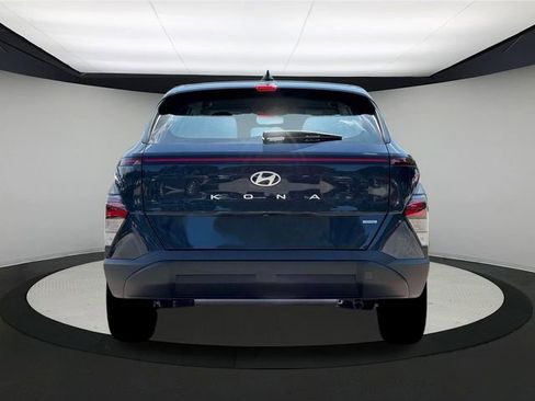 New 2026 Hyundai Kona SE image 6