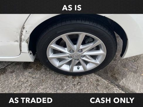 Used 2014 Toyota Prius V Five image 24