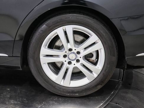 Used 2017 Mercedes-Benz S 550 Sedan image 10