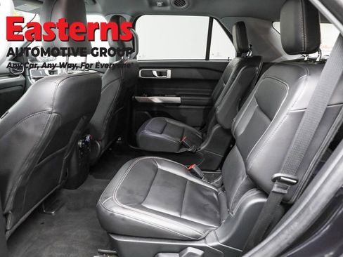 Used 2022 Ford Explorer XLT w/ Equipment Group 202A image 22