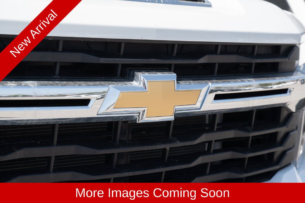 Used 2025 Chevrolet Silverado 2500 LT w/ Convenience Package AWD/4WD image 7