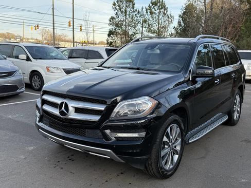 Used 2016 Mercedes-Benz GL 450 GL 450 4MATIC AWD 4dr SUV w/ Premium I Package image 3