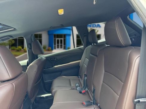 Used 2025 Honda Passport EX-L image 29