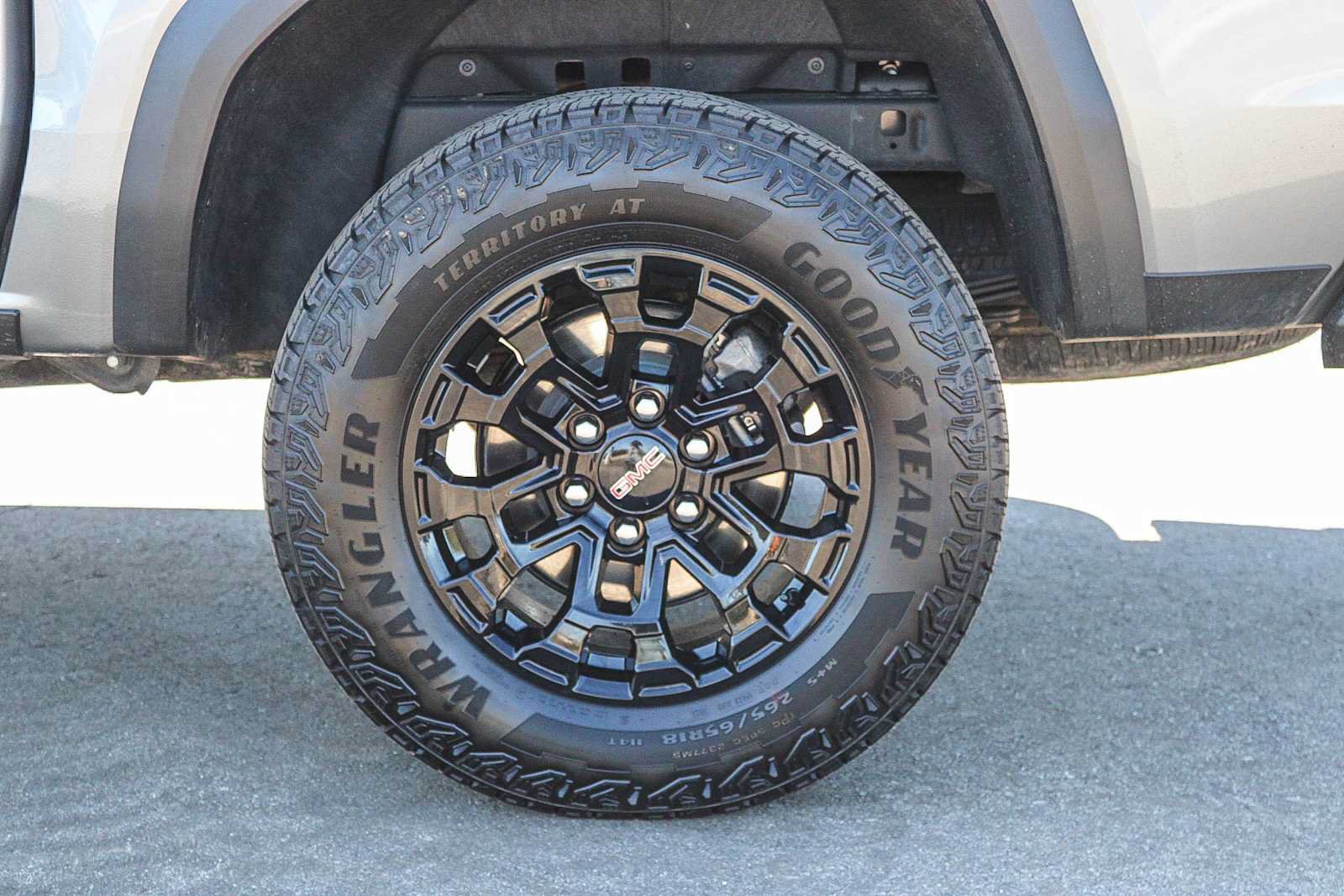 Used 2026 GMC Canyon Elevation RWD image 10