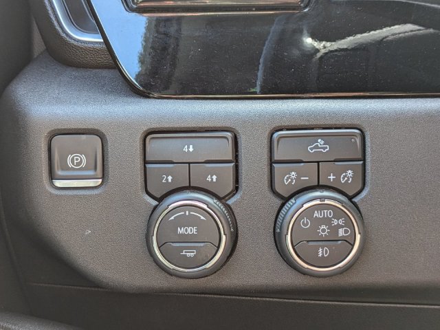 Used 2024 Chevrolet Silverado 2500 LT AWD/4WD image 26