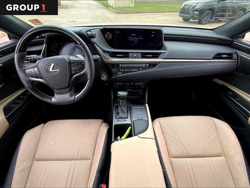 Used 2019 Lexus ES 350 w/ Luxury Package image 16