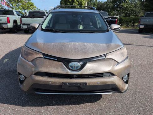 Certified 2018 Toyota RAV4 Limited w/ Advanced Technology Package AWD/4WD image 9