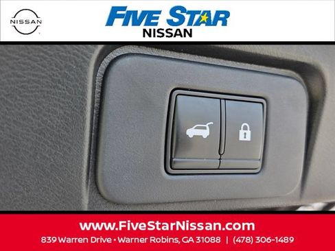 Used 2021 Nissan Rogue SL w/ Premium Package FWD image 12