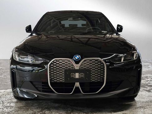 Used 2025 BMW i4 eDrive40 image 8