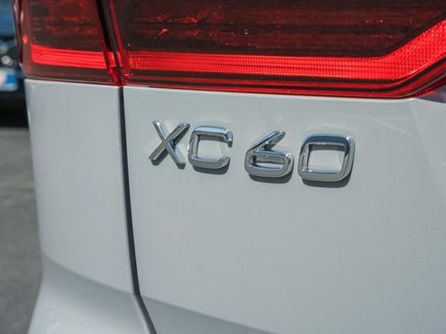 New 2027 Volvo XC60 B5 Ultra AWD/4WD image 10