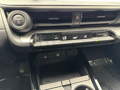 Used 2024 Toyota Prius LE image 65