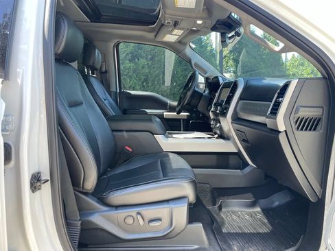 Used 2020 Ford F350 Lariat w/ Tremor Off-Road Package AWD/4WD image 26