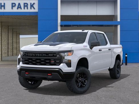 New 2026 Chevrolet Silverado 1500 Custom Trail Boss w/ LPO, Dark Essentials Package image 6
