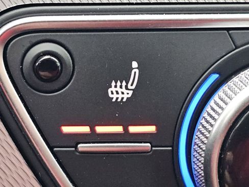 Used 2017 Audi A4 2.0T Premium w/ Convenience Package image 18