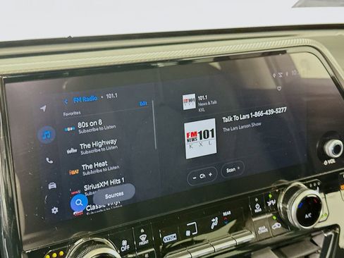 Used 2024 Toyota Highlander Platinum image 15