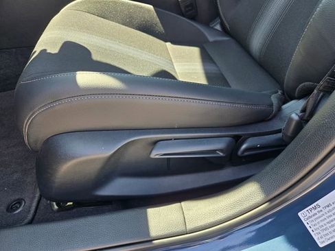 Used 2025 Honda Civic Sport image 16