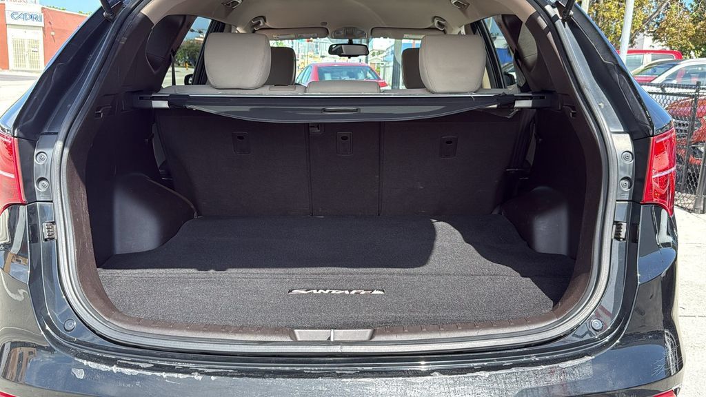 Used 2015 Hyundai Santa Fe Sport w/ Option Group 02 FWD image 9