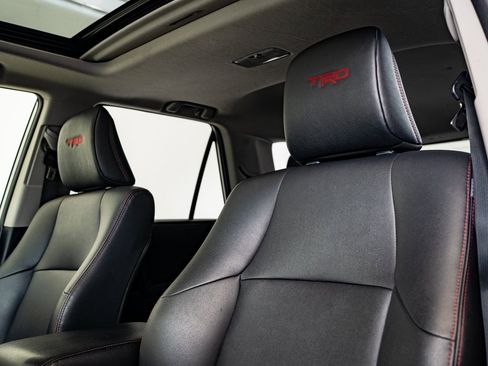 Used 2020 Toyota 4Runner TRD Off-Road Premium image 19