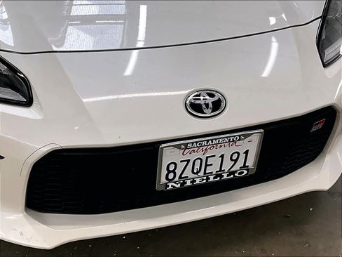 Used 2022 Toyota GR86 w/ ALL Weather Mat Package (TMS) image 26