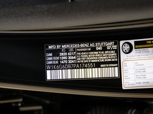 Used 2023 Mercedes-Benz S 500 4MATIC w/ AMG Line image 40