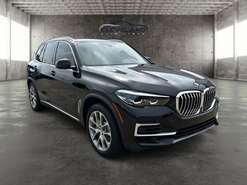 Used 2022 BMW X5 xDrive40i w/ Premium Package AWD/4WD image 1