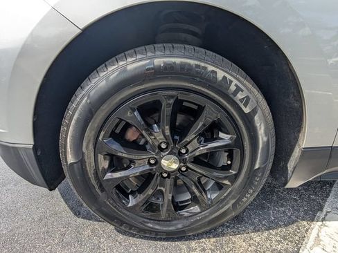 Used 2018 Chevrolet Equinox LS FWD image 18