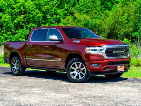 Used 2019 RAM 1500 Limited AWD/4WD image 2