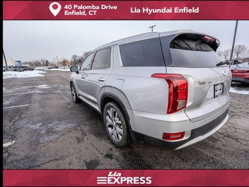 Used 2022 Hyundai Palisade SEL w/ Premium Package FWD image 5
