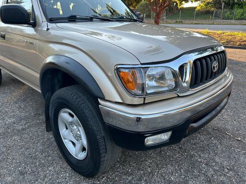 Used 2003 Toyota Tacoma PreRunner image 12