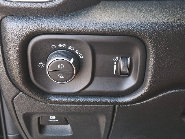 Used 2023 RAM 1500 Big Horn AWD/4WD image 24
