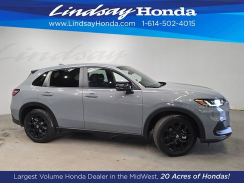 Used 2025 Honda HR-V Sport image 3