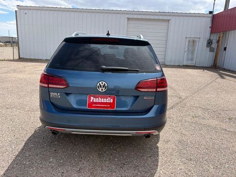 Used 2019 Volkswagen Golf Alltrack S AWD/4WD image 10