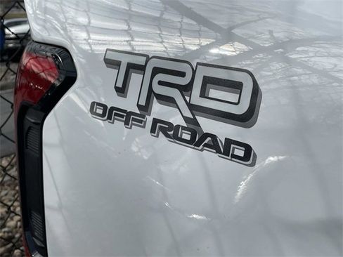 Used 2025 Toyota Tacoma TRD Off-Road image 8