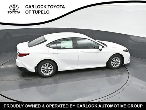 Used 2025 Toyota Camry LE w/ Convenience Package FWD image 31