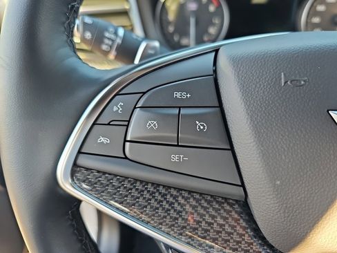 Used 2025 Cadillac XT5 Sportv w/ Technology Package image 17