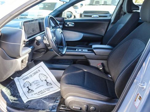 Used 2023 Hyundai Ioniq 6 SE image 17