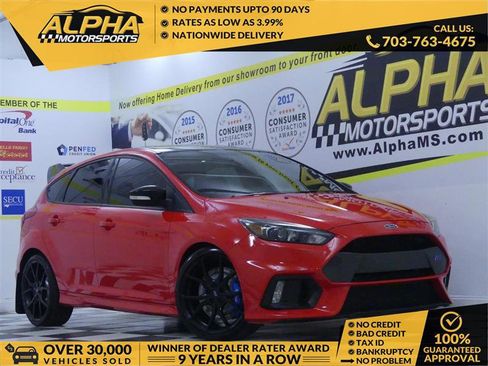 Used 2018 Ford Focus RS image 1