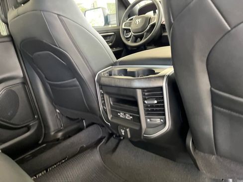 New 2022 RAM 1500 Big Horn image 26