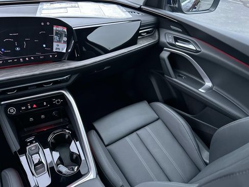 New 2025 Audi Q5 Premium Plus image 30