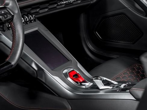 Used 2022 Lamborghini Huracan EVO RWD image 22