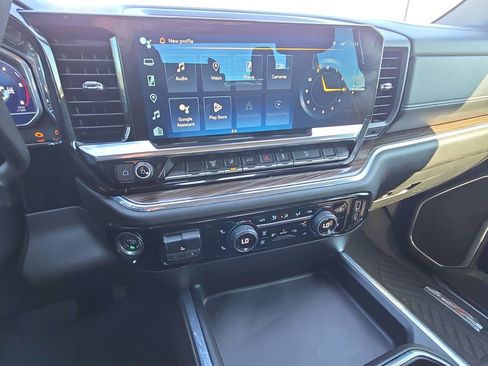 Used 2024 Chevrolet Silverado 2500 LT AWD/4WD image 20