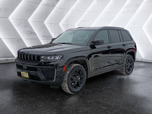 New 2026 Jeep Grand Cherokee Altitude AWD/4WD image 2