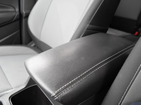 Used 2017 Ford Escape SE w/ Equipment Group 201A image 51