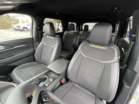 New 2026 Ford Explorer Tremor w/ Tremor Convenience Package image 17